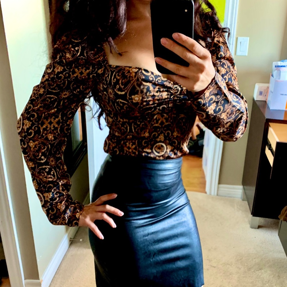 💛💛 NWOT MARCIANO VICTORIANA BODYSUIT 💛💛 - Picture 3 of 5